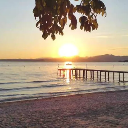 Apartamento Ferienwohnung Mit Seeblick & Privatem Bardolino